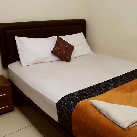 Hotel Bantal Guling Trans Bandung Exterior foto